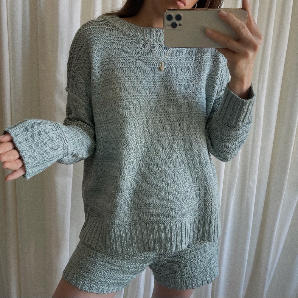 LOUNGE SHORTS SET — In Mint - Picture 4 of 11
